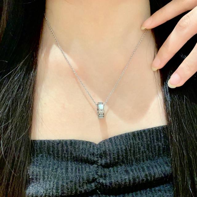 Bulgari Necklace Latest High-End Original Buckle Original Engraving Full Of Text