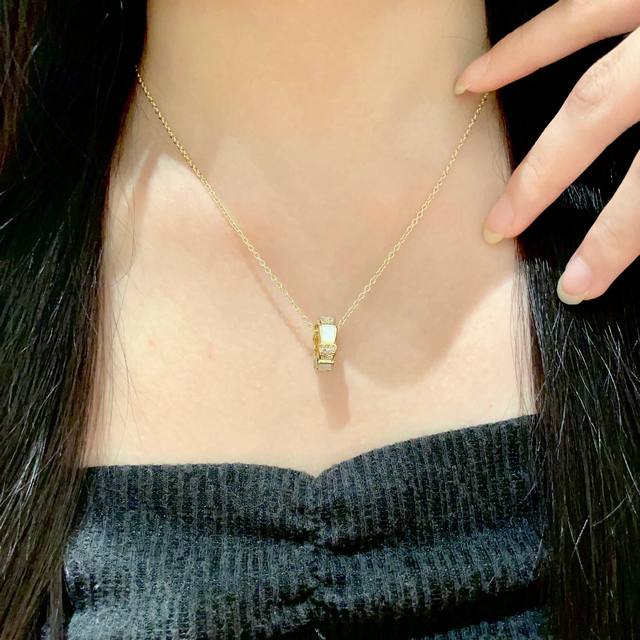 Bulgari Necklace Latest High-End Original Buckle Original Engraving Full Of Text