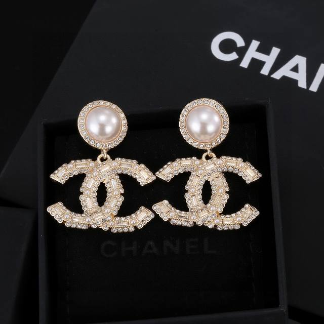 Chanel Double C Pearl Earrings With Diamonds Stunning Design, So Beautiful That