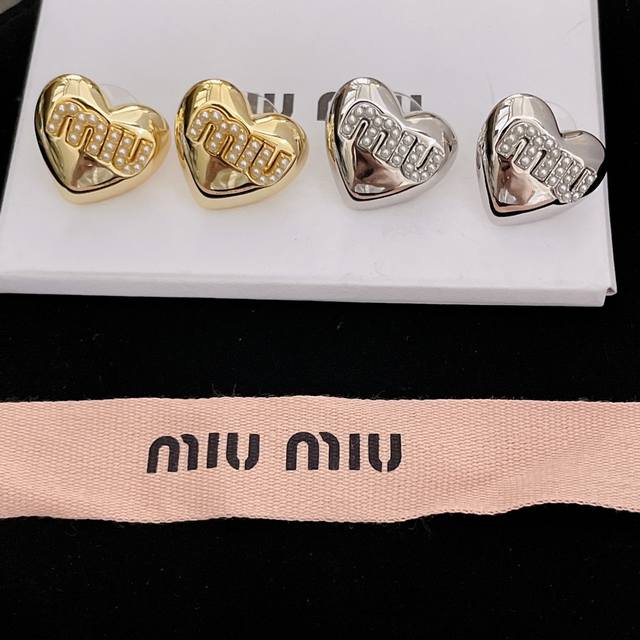High Quality Details As Shown In The Picture. The Love Letter Earrings Are Full