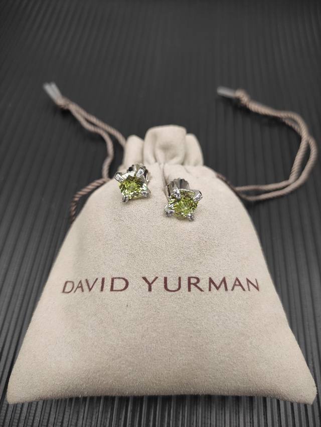 david Yurman Main Stone 8Mm Four-Claw Green Diamond Earrings Code Dyeh-128