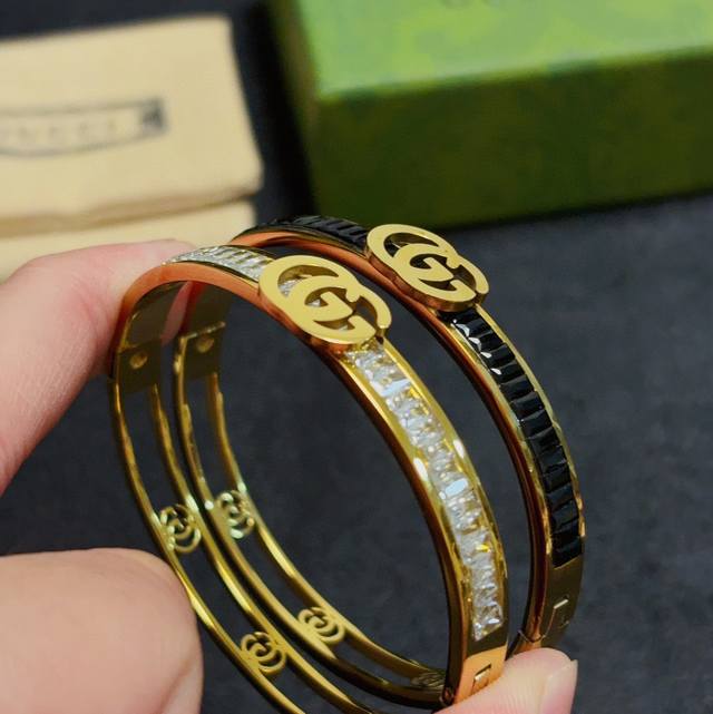 New Gucci Double G Unisex Diamond Bracelet Super Heavy Bling Bling The Color Is