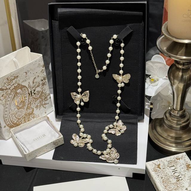 No.Dxl0205 Dio* Latest Butterfly Sweater Chain Consistent With Zp Brass Material