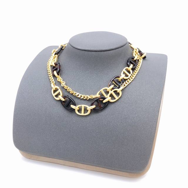 No.Dxl0219 Dio*Latest Pig Nose Sweater Chain Amber Beeswax High-End Feeling Full