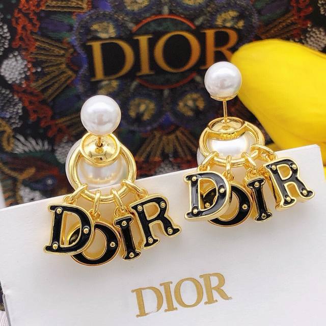 No.Ded0298 Dior Large And Small Pearl Earrings Letter Drop Oil Black