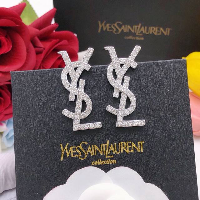 No.Yed0055 Ysl Yves Saint Laurent Latest Diamond Silver Earrings Consistent Zp B