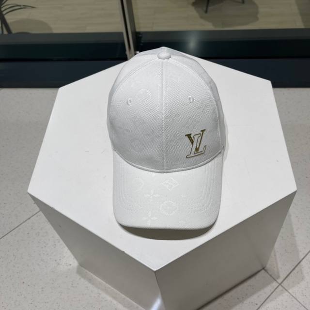 Louis Vuitton Baseball Cap Louisvuitton New Lv Baseball Cap High-End Atmosphere