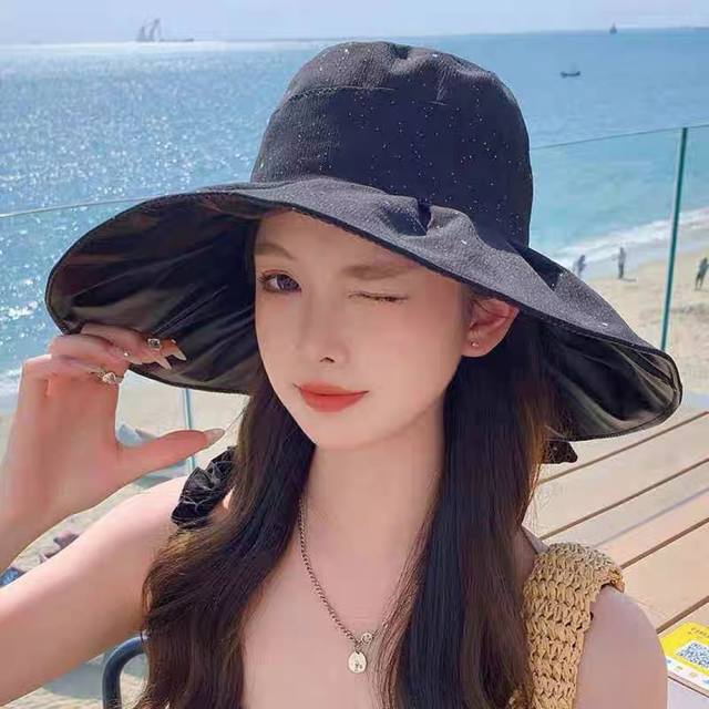 Prada Fisherman Hat Female 2025 New Fashion Face-Covering Sun Hat Summer Sun Hat