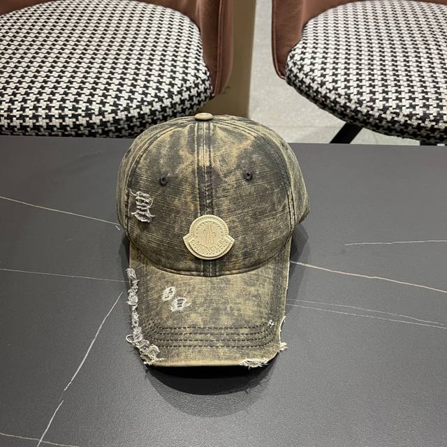 moncler Washed And Made Into A Hole Baseball Cap For Women 2025 Spring New St
