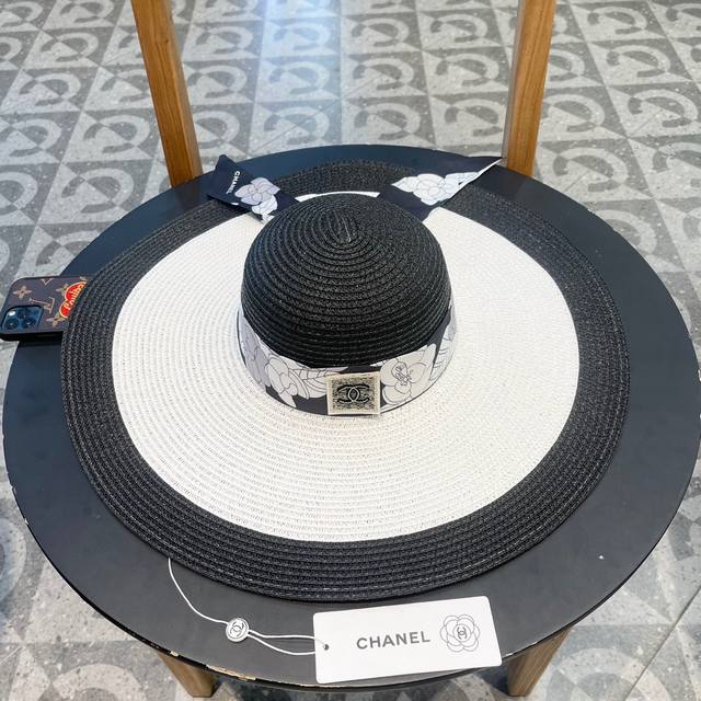 chanel Chanel Straw Beach Hat Large Brim Hat Color Matching Straw Hat Head Ci