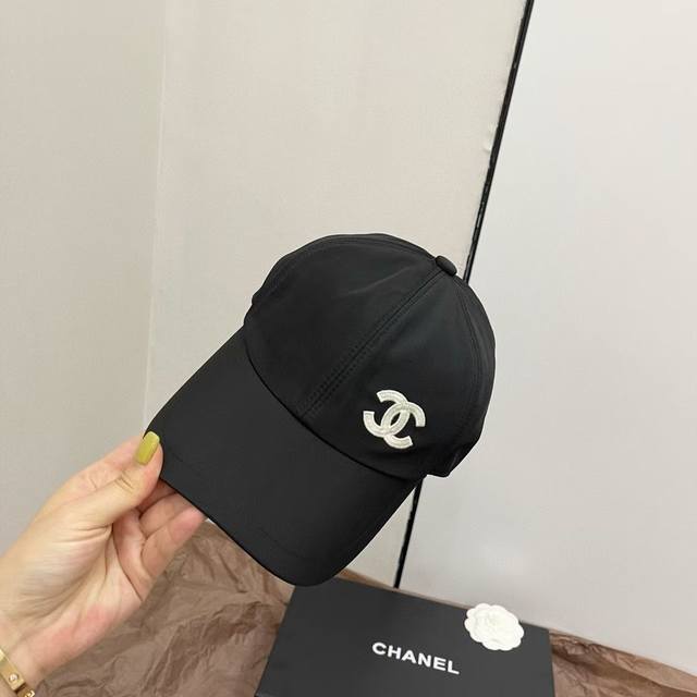 Running Volume Chane. Hot-Selling Hats Are Newly Available. Exclusive Pattern Ma