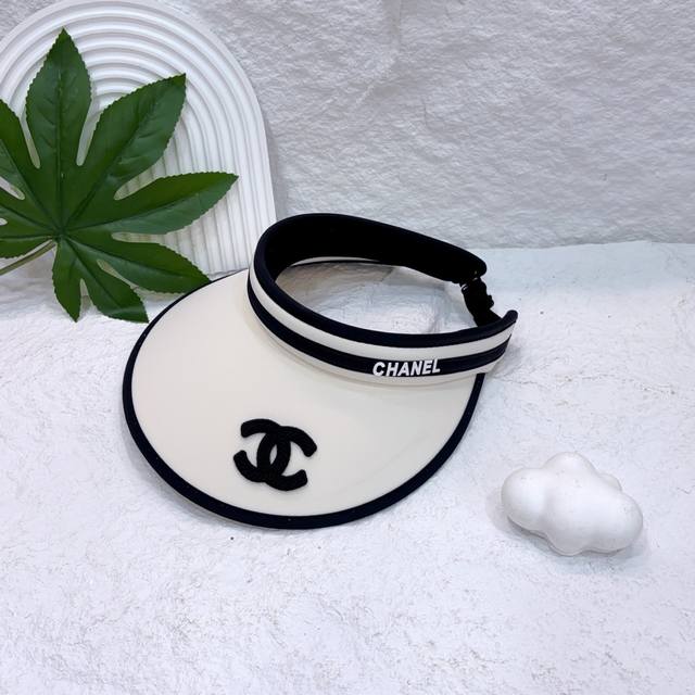 Running Volume Xiao Chanel New Hollow Top Hat Color Matching Edge Design Version