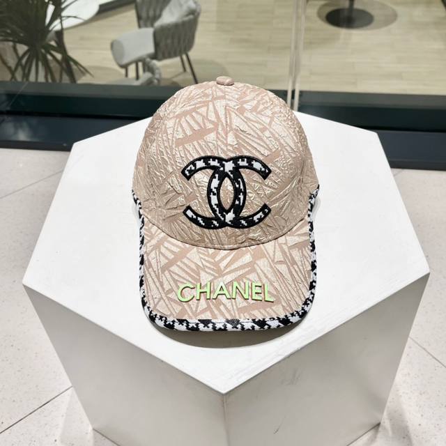 chanel Chanel's New Classic Baseball Cap Has Very Exquisite Details And Is Su