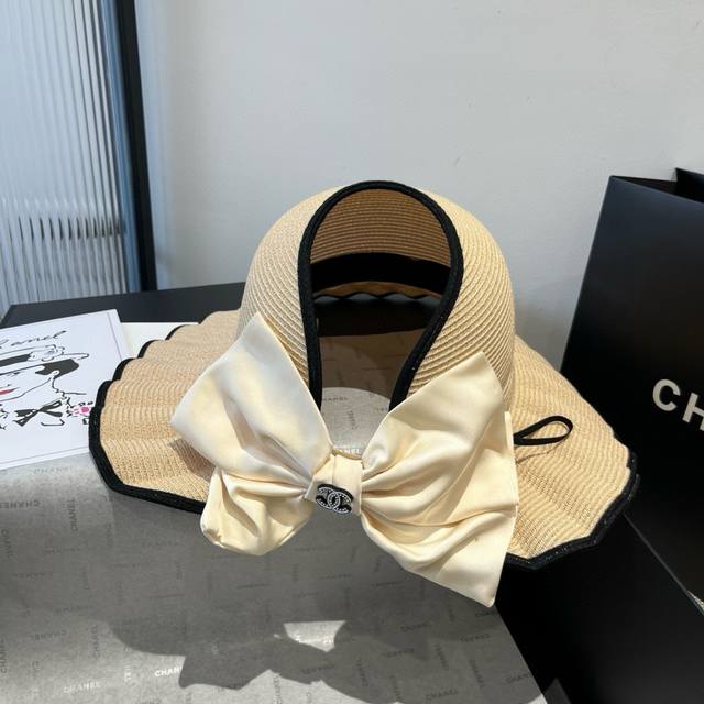 chanel Chanel Wavy Edge Hollow Top Straw Hat Head Circumference 57Cm