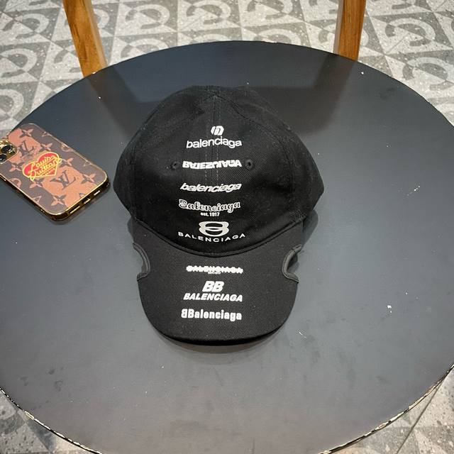 Balenciaga Embroidered Original Baseball Cap Of Great Quality, Casual And Fashio