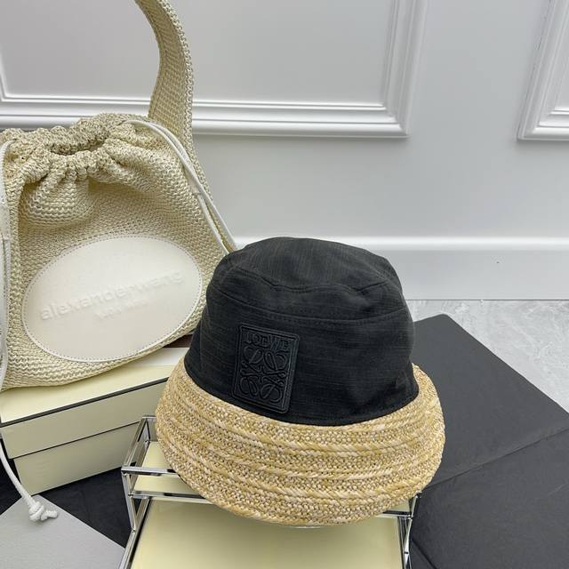 Running Volume Loewe Straw Patchwork Bucket Hat Very Special Design Can Be Worn
