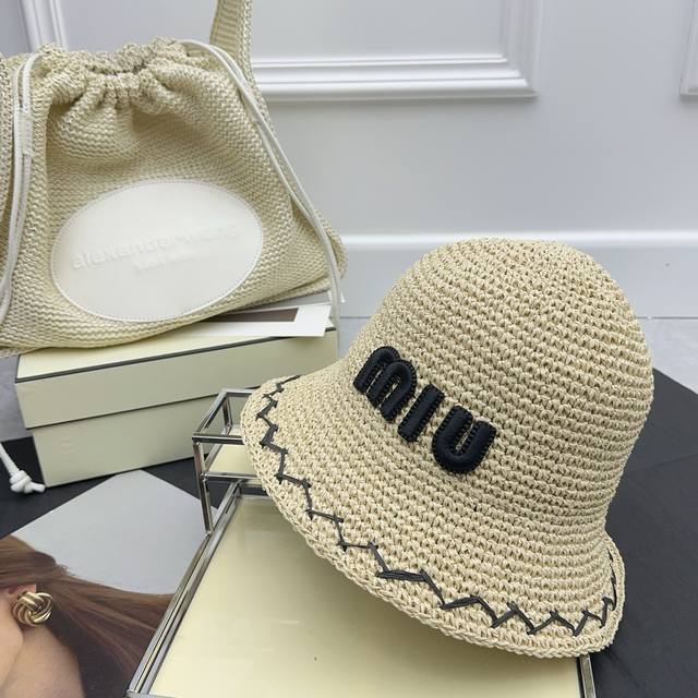 Running Volume Miumiu Customized Version New Spring And Summer Knitted Hat North