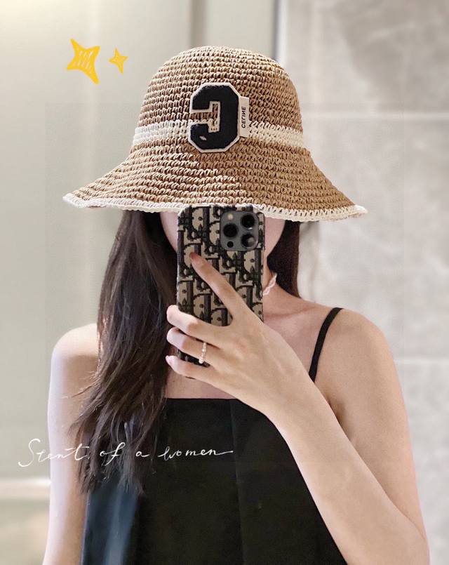 Comes With A Dust Bag. Celine 2025 New Straw Color Matching Folding Bucket Hat.