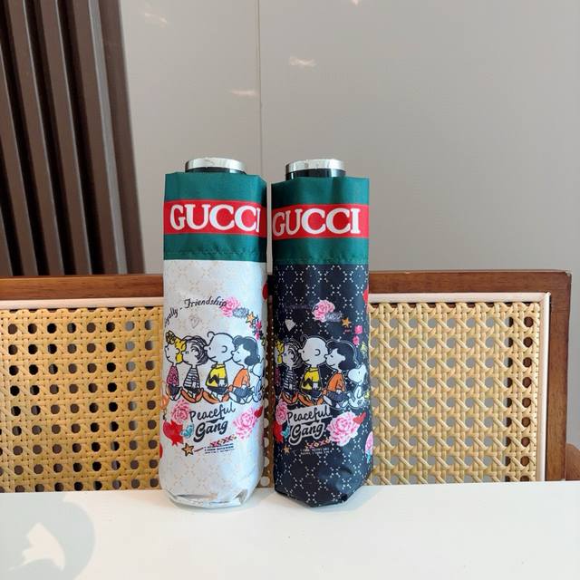 gucci Gucci's New 50% Off Hand-Opening Folding Umbrella Uses Taiwan Imported