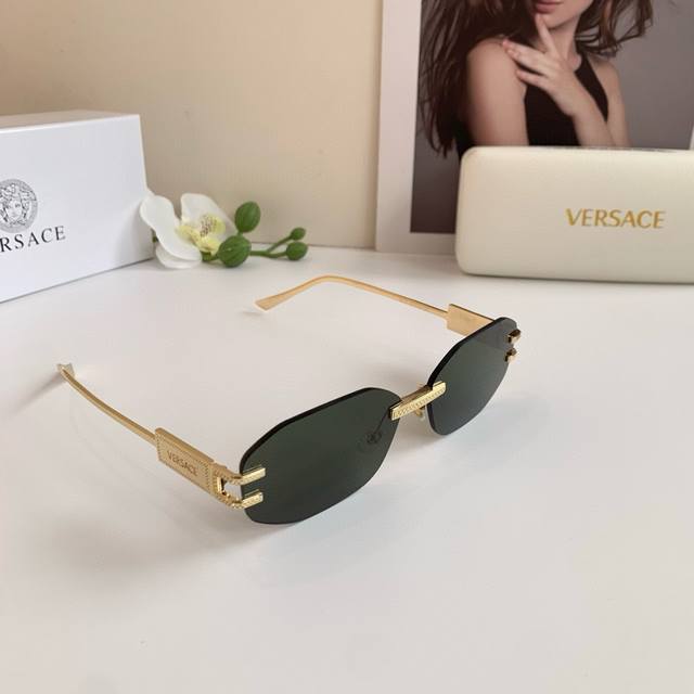 Versace New Style Sunglasses For Men And Women, Designed In Italy, Made Of Impor