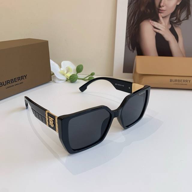 burberr Burberry Men's And Women's Sunglasses, International Brand, Same Styl