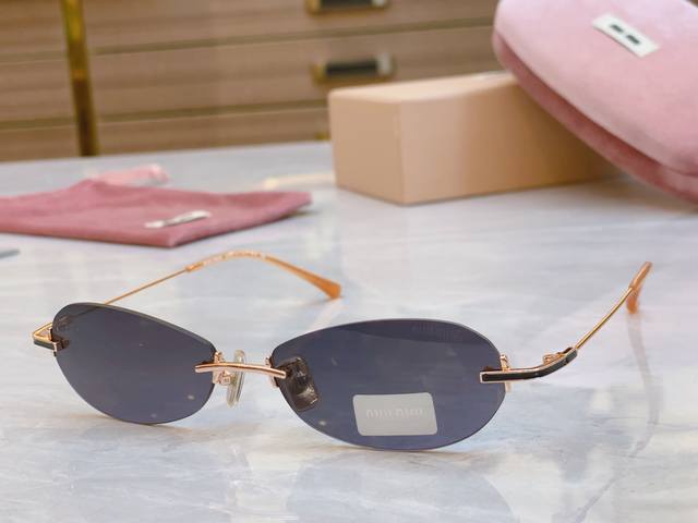 miumi* Miu*Miu New Sunglasses Mod:Mu A01 Size:5416-140