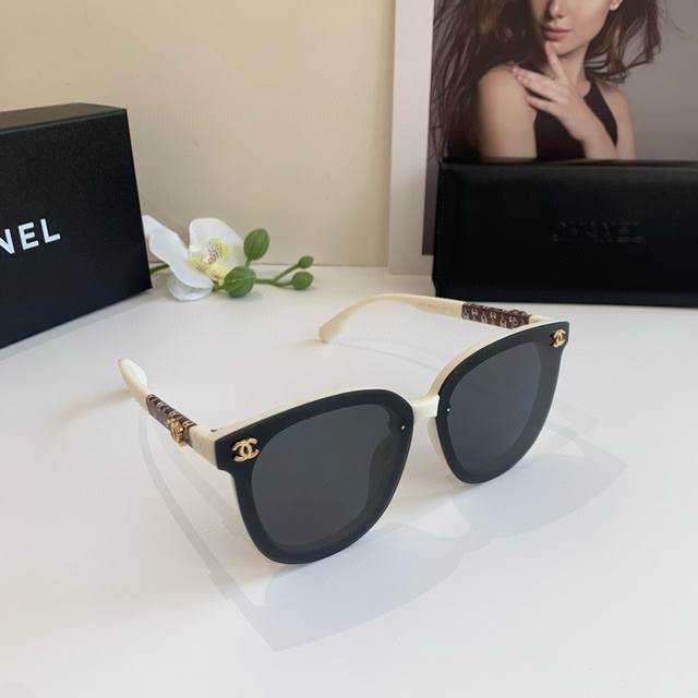 chanel Chanel 2025 New Simple Fashion Sunglasses All-Match Trendy Small Fragr
