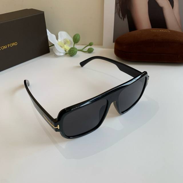 tomford Tom Ford Unisex Sunglasses Fashion Trend Sunshade Sunglasses Unique C