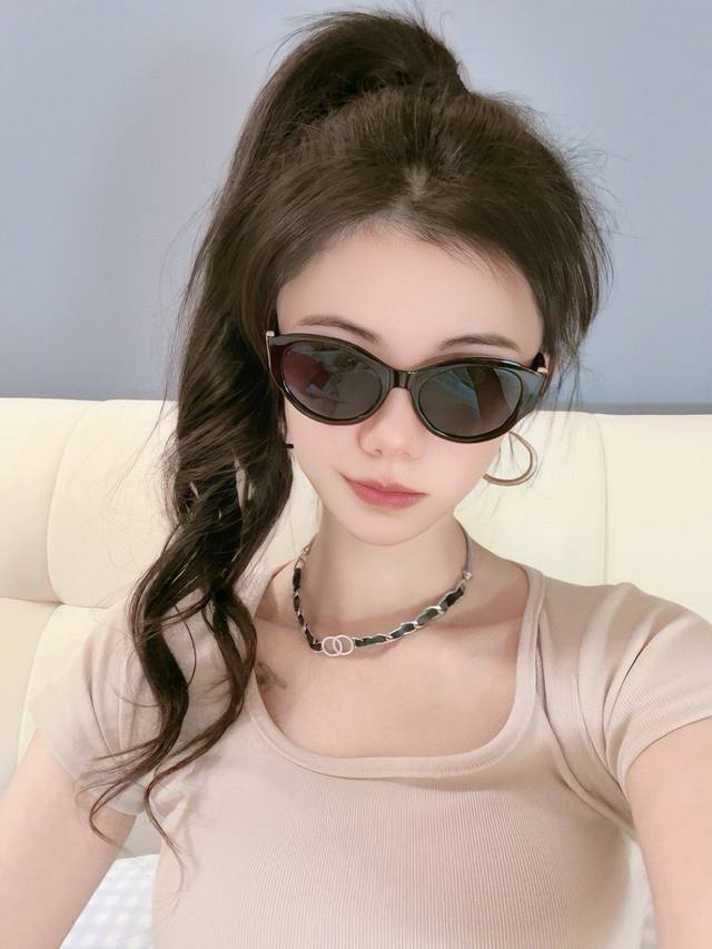 lv 2025 New Women's Square Frame Sunglasses Driving Sunglasses New Sunglasses