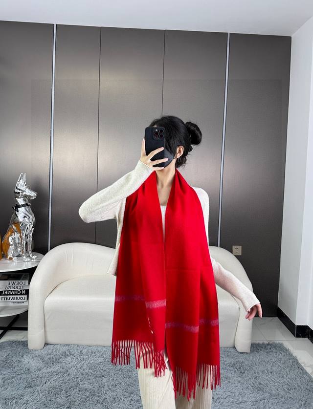 Is Popular In The Chinese New Year And Is Unisex. The Fashionable Item That Is H