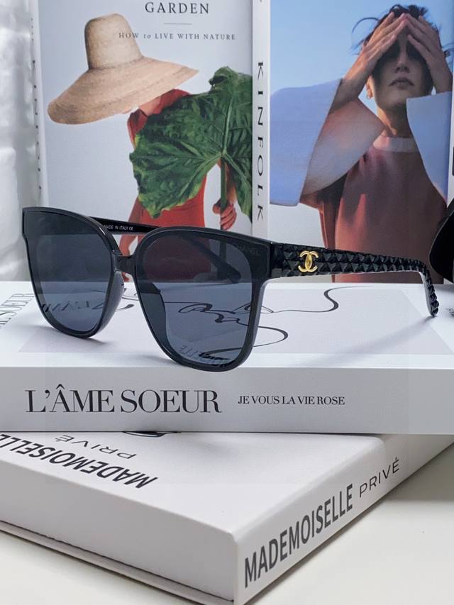 chanel Chanel 2025 New Little Red Book Style Sunglasses With Letter Temples,