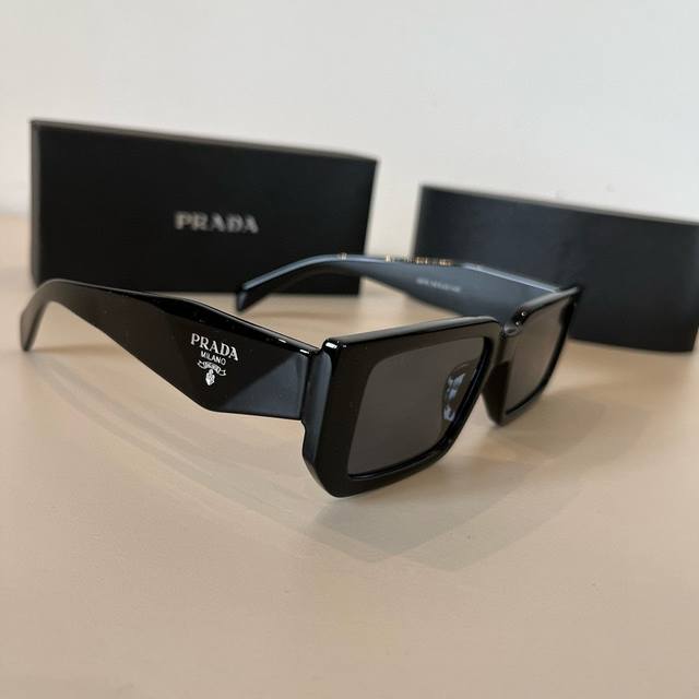 prada Prada Sunglasses Sun Visor High-End European And American Style Mirror