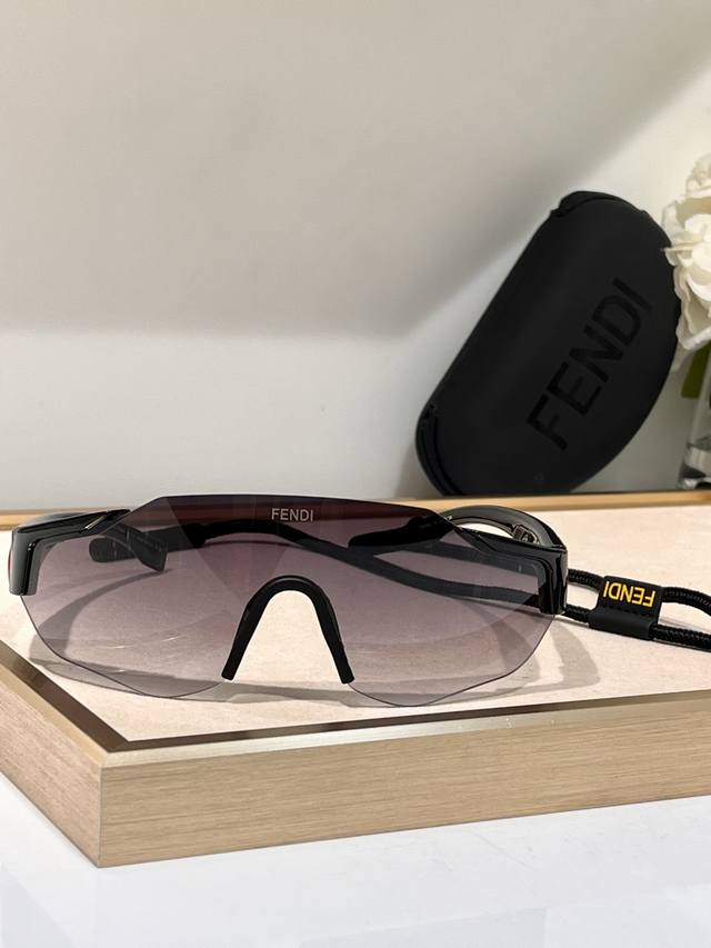 fendi Sports Goggles Ff40088U Size:145-135* Delivery Packaging Sports Rope