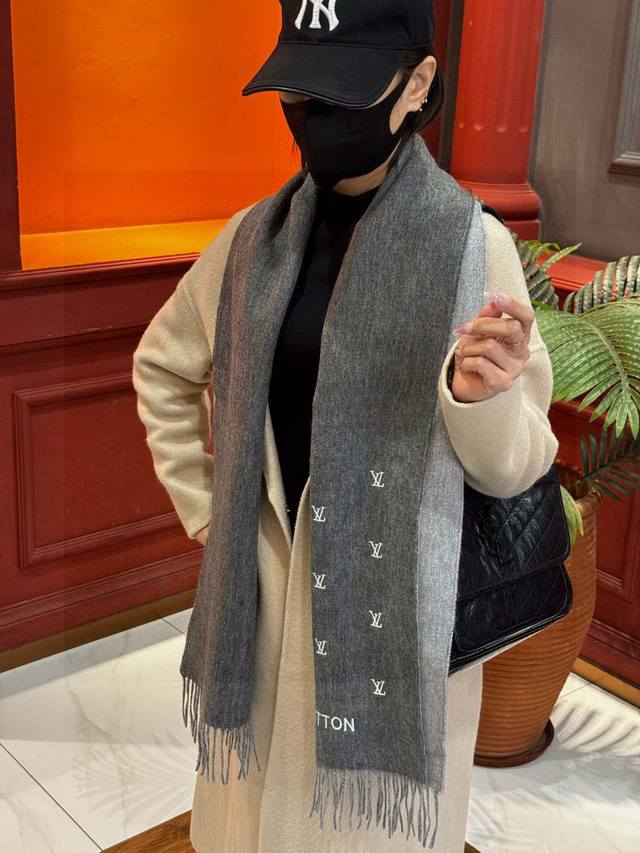 lv Official Website New Couple Style Paris Fashion Show Double-Sided Cashmere