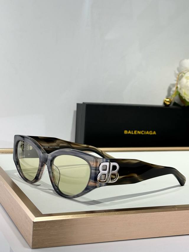 balenciag* Model Bb0324Sk Size 55 Ports 19-135
