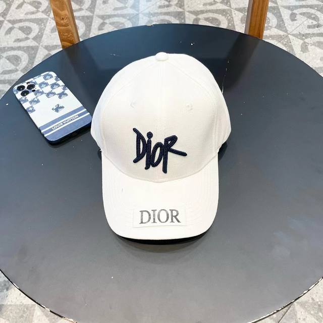 dior Dior Official Website Synchronized The Release Of New Models D Brand Bas