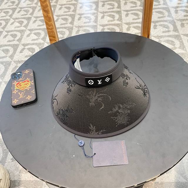 lv Louis Vuitton Summer New Counter Men's And Women's Sun Hats, Hollow Top Ha