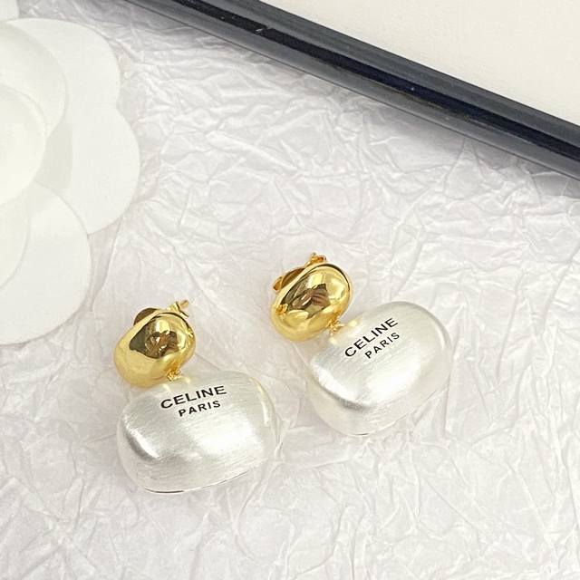 celine Earrings Are Hot-Selling And Are On Sale Now. Zp Celine Small Gold Pen