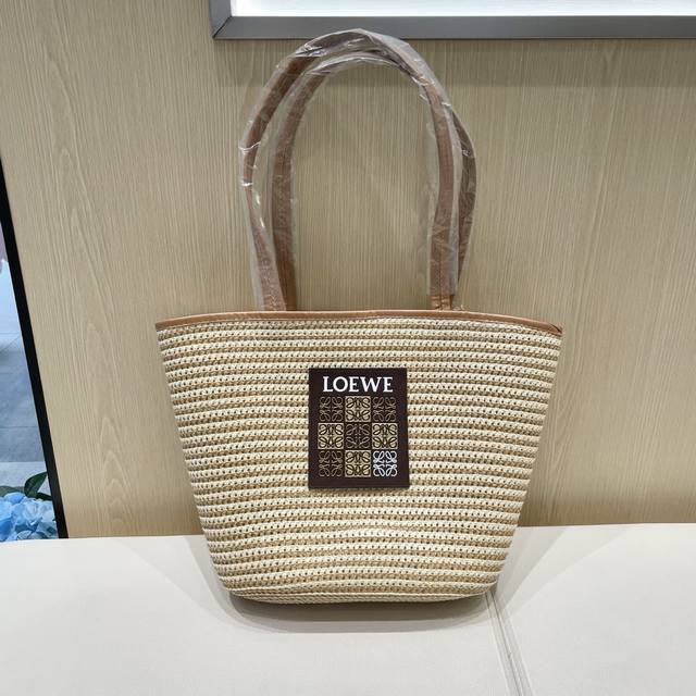 loewe New Straw Bag Shoulder Bag Is A Super Fairy Bag. The Size Of The Bag Is