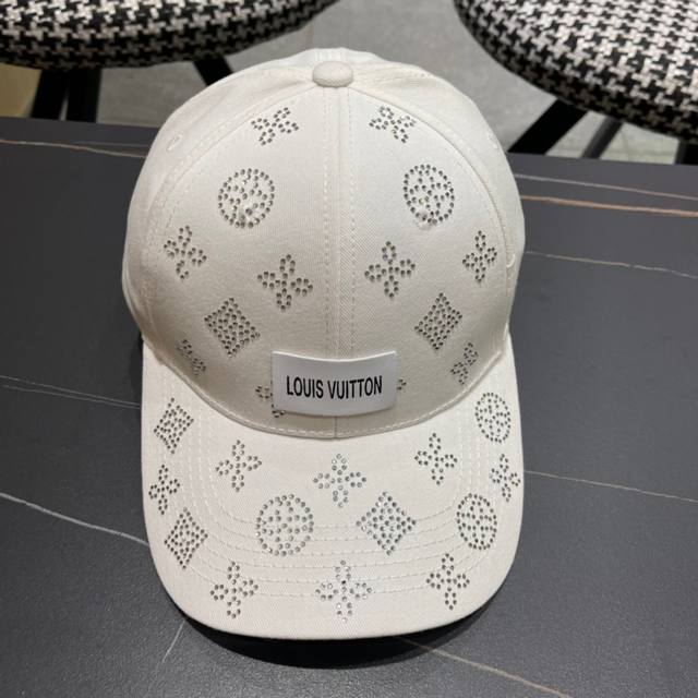 lv Louis Vuitton Classic Diamond Baseball Cap, A Versatile Item, Looks Good W
