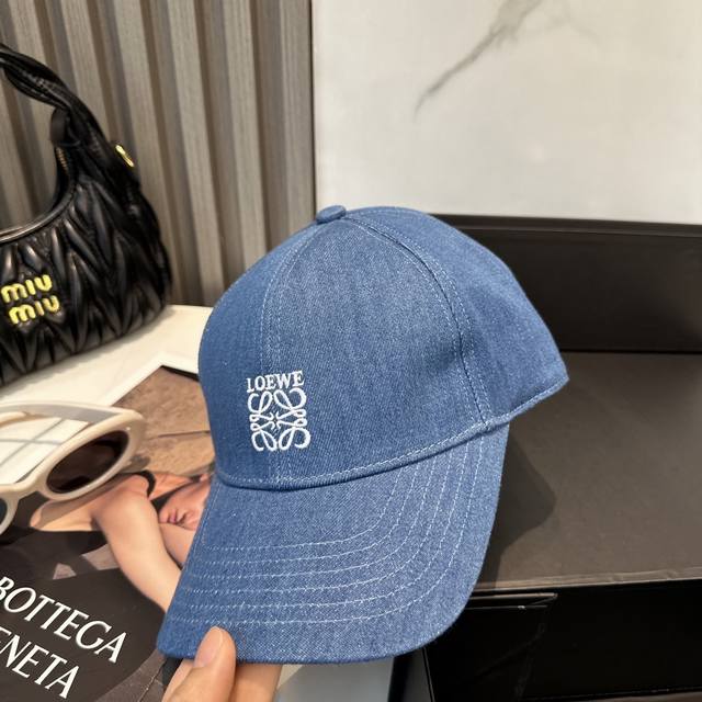 Special Approval Loewe's New Embroidered Baseball Cap Is Shipped Simultaneously