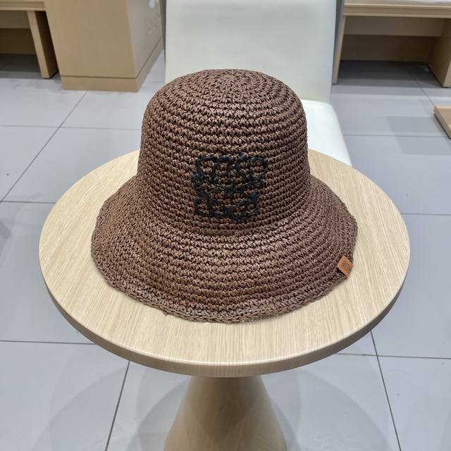 Loewe 2025 New Fashion All-Match Straw Fisherman Hat Female Letter Embroidered C