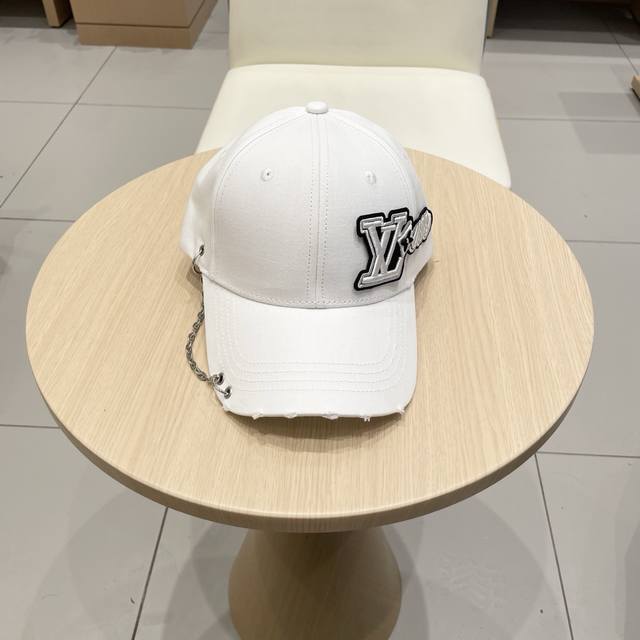 lv Louis Vuitton High-End Fashion Brand New Spring And Summer Seasons Versati