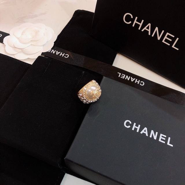 Very Good-Looking Chanel Classic Cc Series Micro-Inlaid Craft Ring High-End Cust