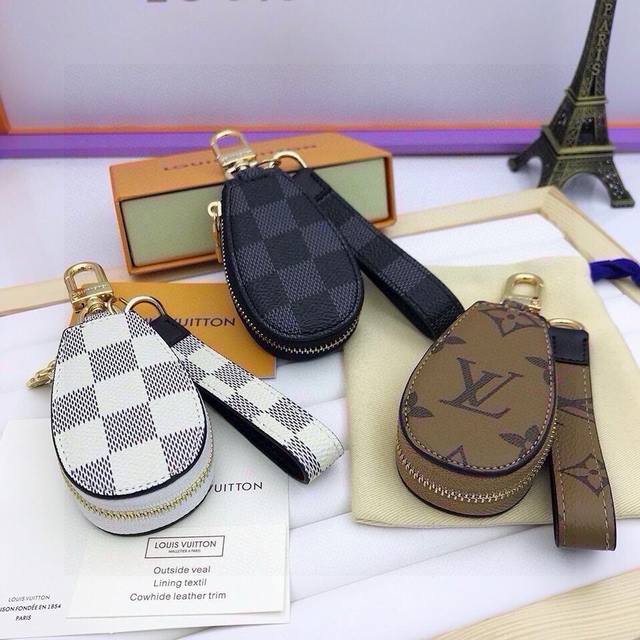 Original Picture And Original Packaging Louis Vuitton Classic Old Flower Car Key