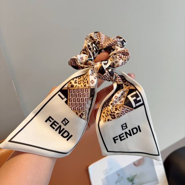 With Packaging Fendi Fendi New Ribbon Ponytail Hair Ring Butterfly Colon Ring Hi