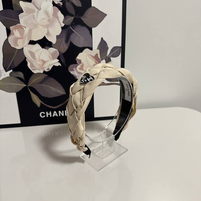 Special Counter Packaging Chanel Chanel's Latest Headband Little Fairies Hurry U