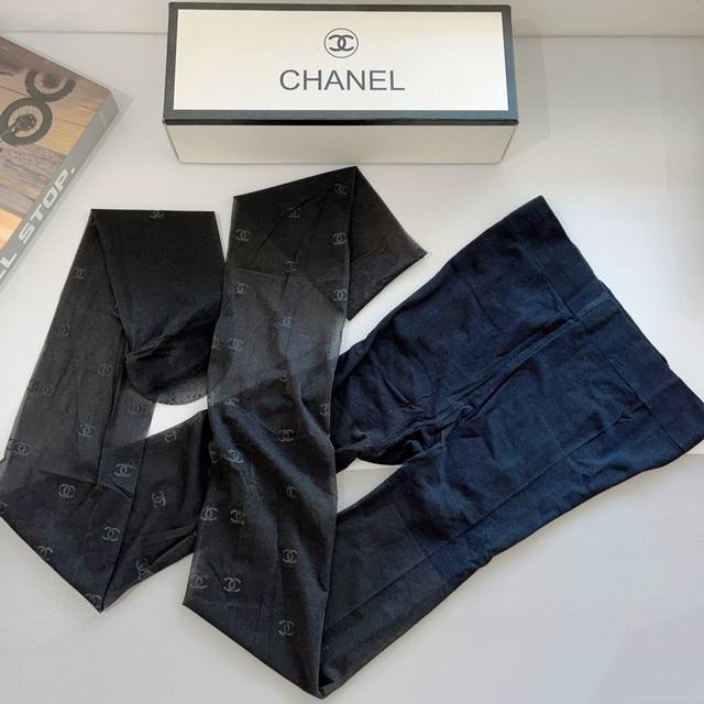 With Packaging 1 Pair Per Box Chanel Chanel Hot Classic Offset Small Logo Letter