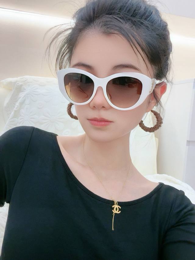 New Chanel Sunglasses Interpret The Latest Spring And Summer Glasses With Unique