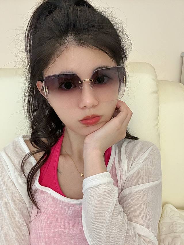gucci-Polarized Sunglasses 2025 New Spring Trend Hot Fashion Square Frame Pol